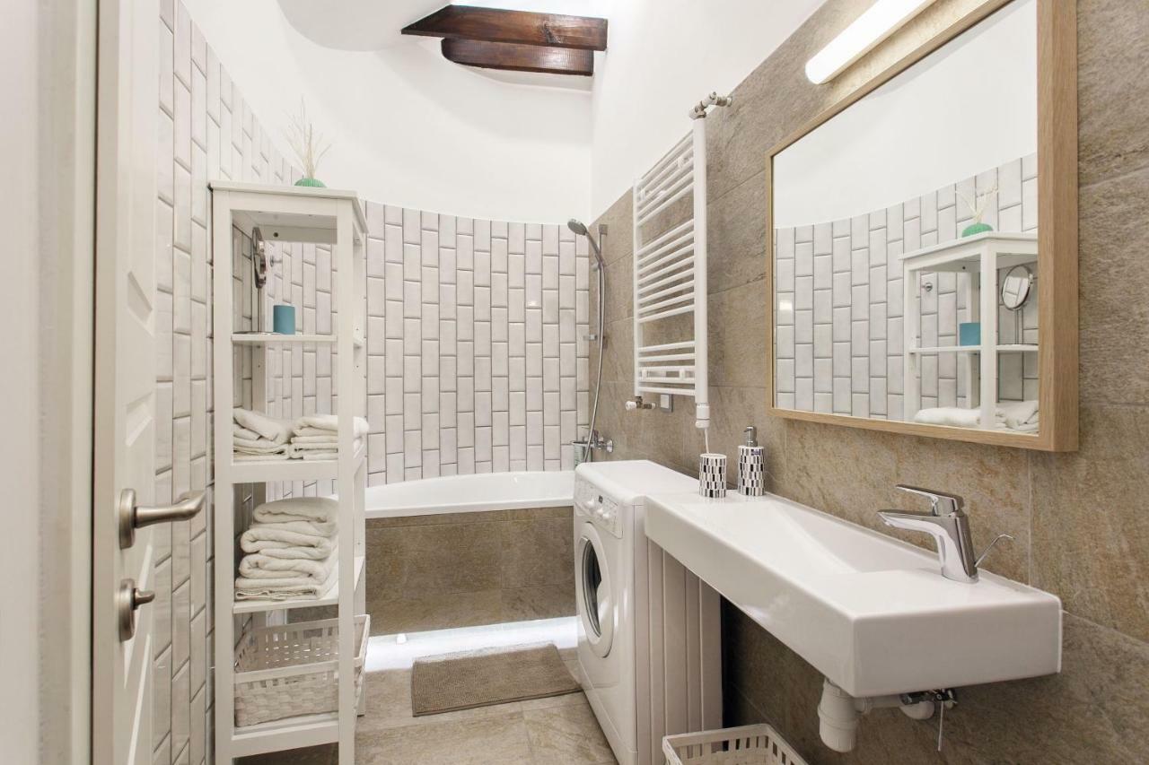 #Stayhere 3Bdr Modern & Stylish Apartment - Heart Of Old Town By Houseys Vilna Exterior foto